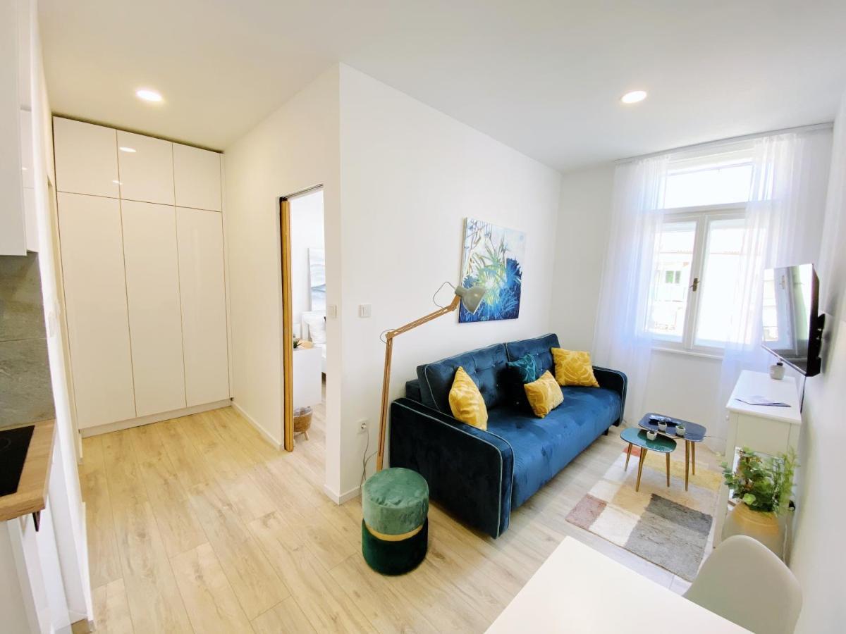 New Stylish & Modern Studio Apart - With Sea View Apartment Pula Bagian luar foto